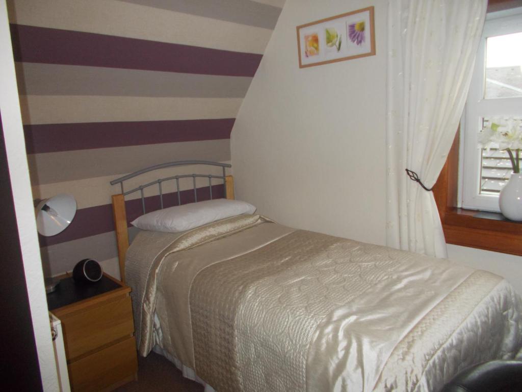 Pitreavie Guest House Данфермлин Номер фото